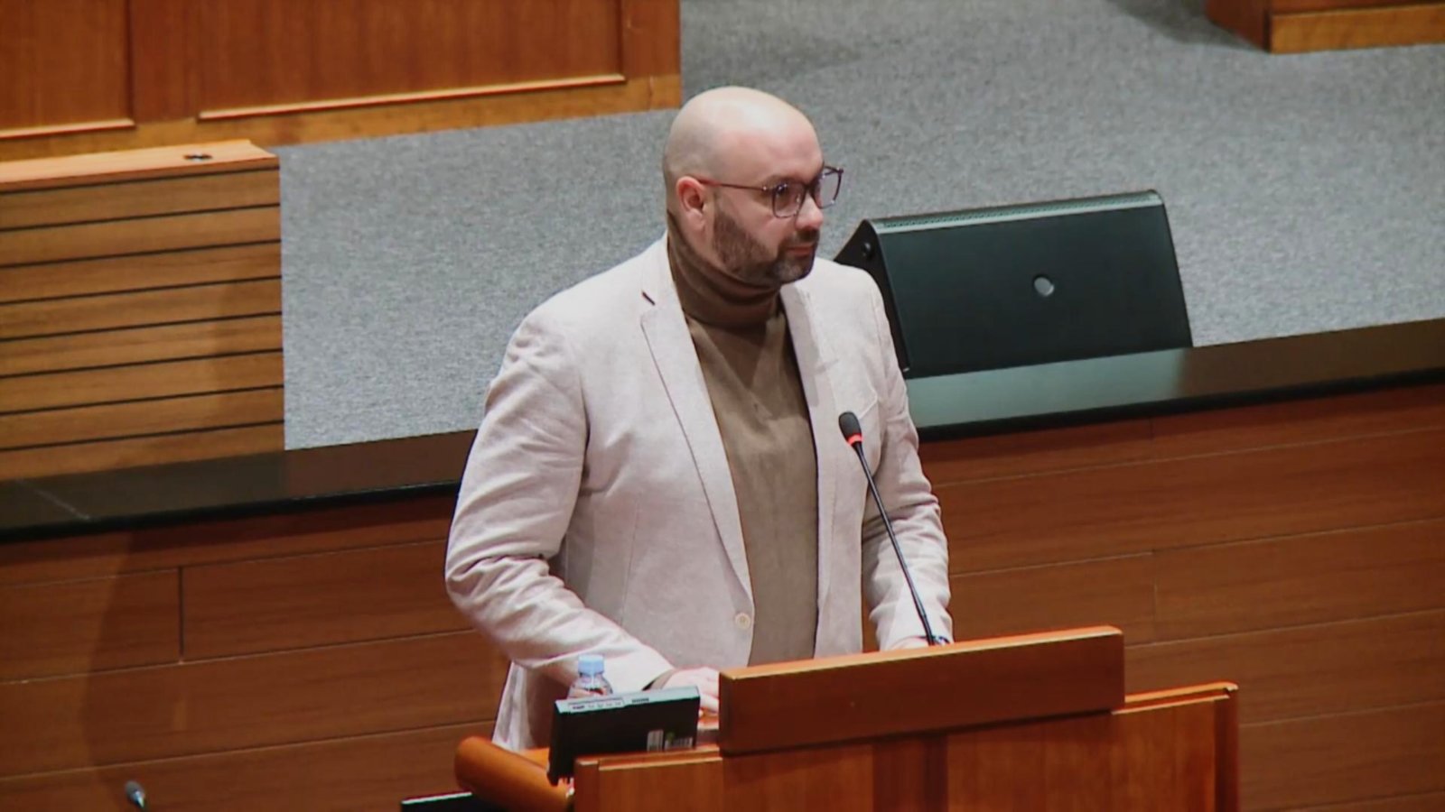 „Učini sve kako treba i ostani bez ičega”: Baksa prozvao Piletića zbog institucionalne nepravde s naknadama za nezaposlene