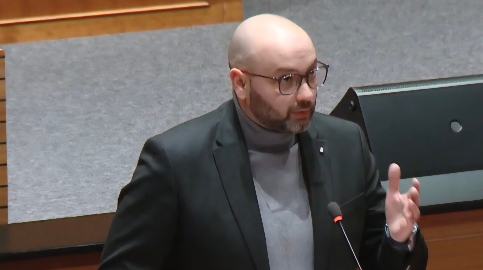 Baksa stao uz hitnjake, traži povrat beneficiranog staža i reformu hitne medicine