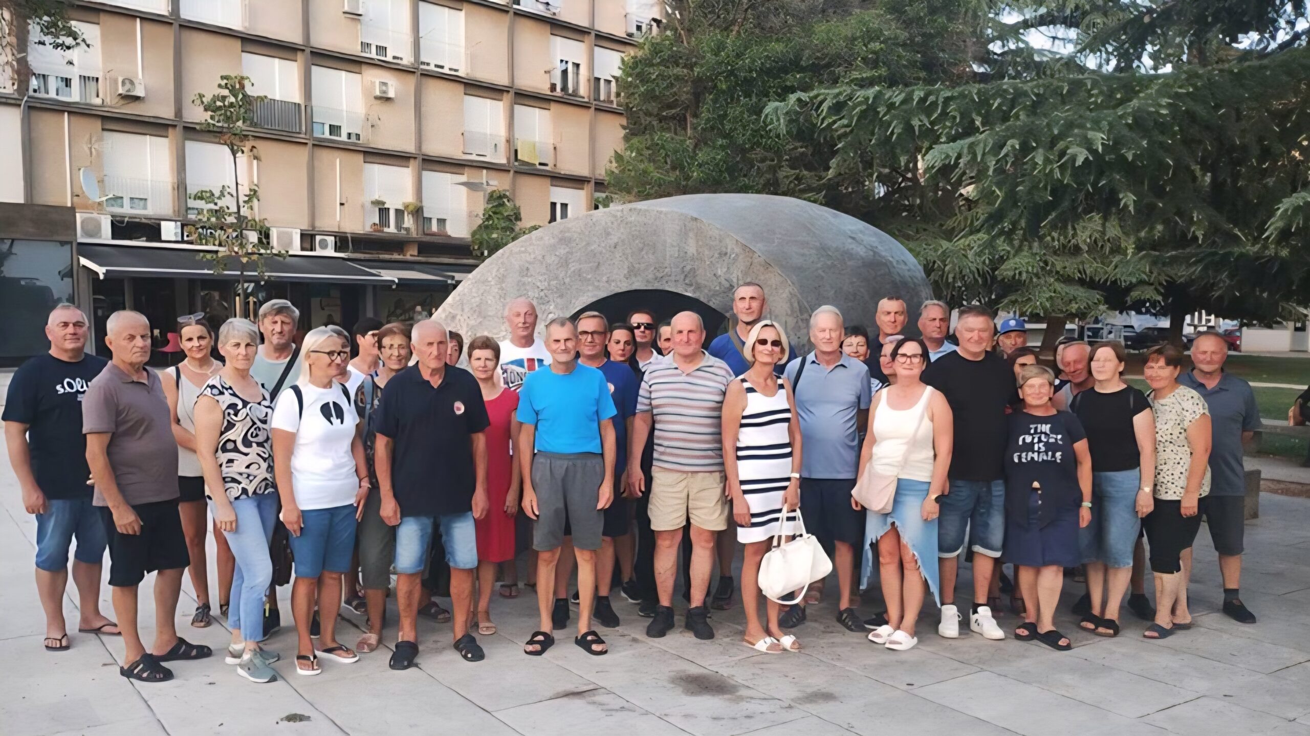 Dragovoljci i veterani Domovinskog rata iz Preloga posjetili Vodice i Šibenik